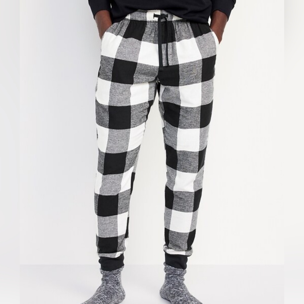 Old navy pajama bottoms